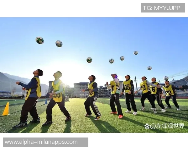 推动小学足球全面发展与素质教育融合的实施方案与策略探讨 推动小学足球全面发展与素质教育融合的实施方案与策略探讨