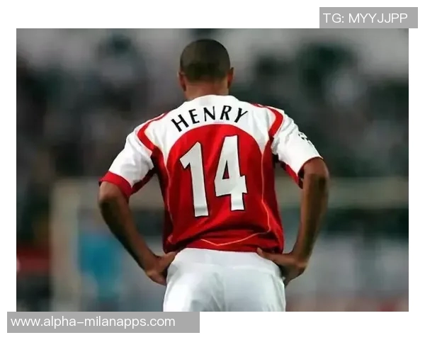 足球高筒袜的选择与搭配技巧助你提升球场表现与时尚感