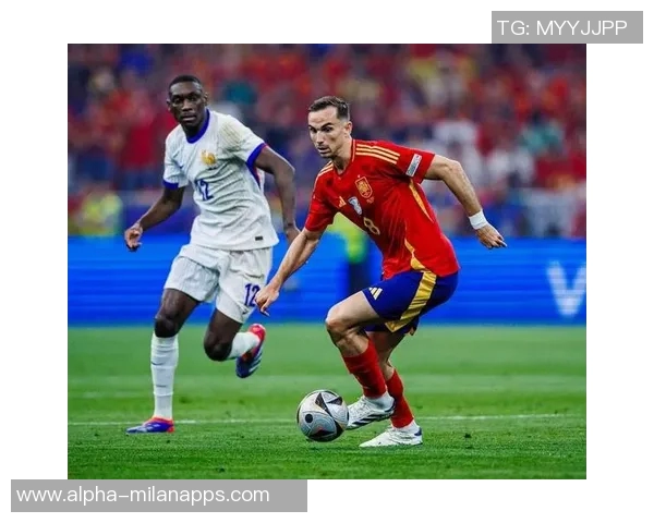 鲁伊斯在足球赛场上的传奇之路与未来发展展望